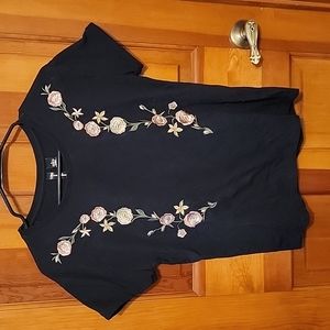 Black tshirt with floral print